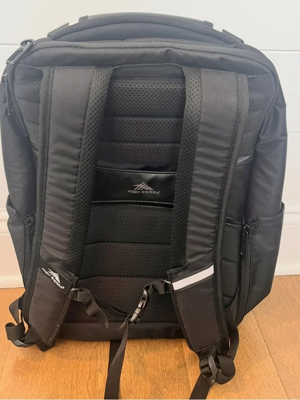 High Sierra: Laptop Backpack w/ USB Connectivity & Adjustable Straps